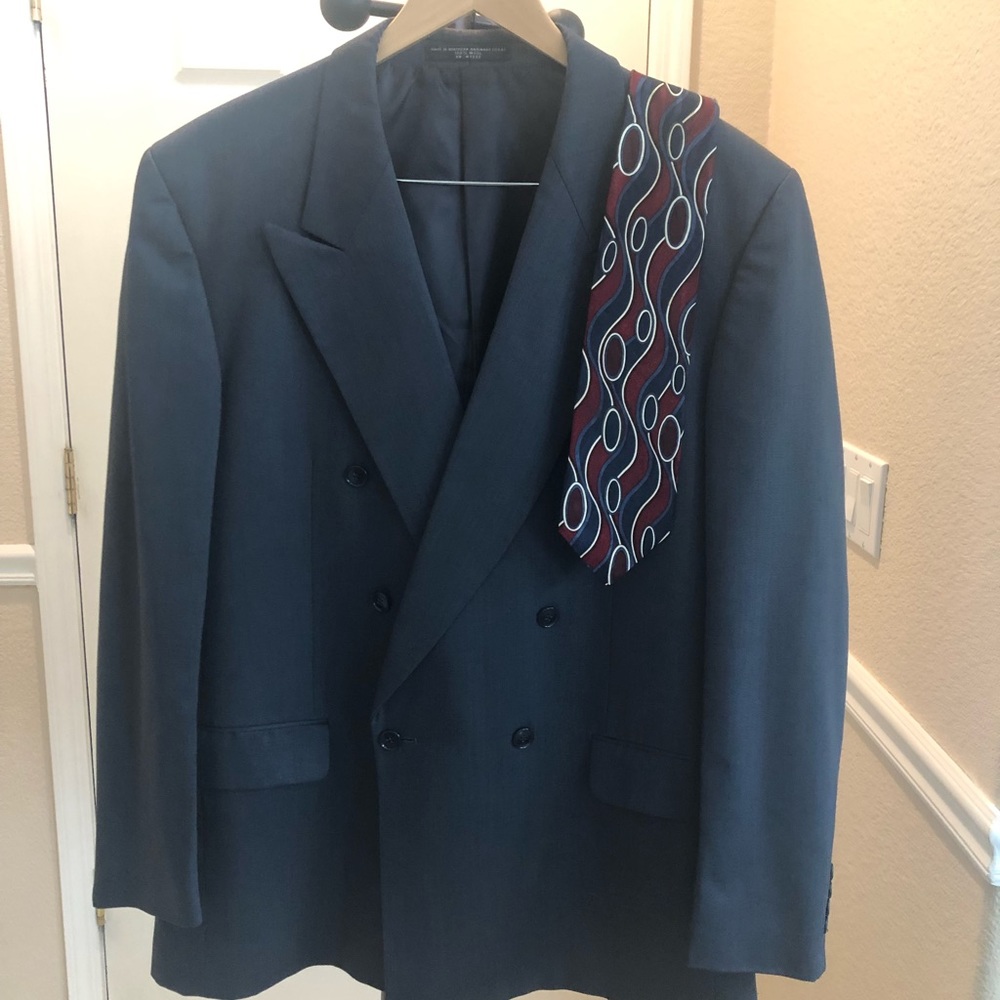 Men’s Albert Nipon double breasted suit